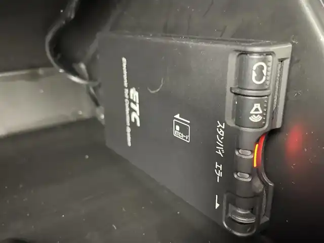 スズキ ジムニー XC 福岡県 2024(令6)年 0.1万km未満 ピュアホワイトP 登録済未使用車　/社外ナビ（フルセグＴＶ）　/ＥＴＣ　/前方ドライブレコーダー　/クルーズコントロール　/コーナーセンサー　/衝突被害軽減ブレーキ　/レーンキープ　/ヒルディセントコントロール　/シートヒーター　/ＬＥＤ