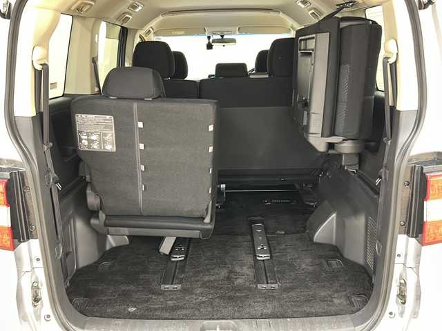 三菱 デリカＤ：５ D－Power package 道央・札幌 2015(平27)年 11.1万km クールシルバーメタリック /ワンオーナー//4WD//両側パワースライドドア//3列シート//純正エンジンスターター//社外メモリナビ：CN-RS02WD/　(Bluetooth/CD/DVD/SDミュージックサーバー/USB/フルセグTV)//バックカメラ//社外前方ドライブレコーダー//ETC//社外レーダー　(SuperCat/GWR101sd)//横滑り防止装置//クルーズコントロール//パドルシフト//デフロック//オートエアコン//リアエアコン//オートライト//HIDヘッドライト//純正フォグランプ//前席シートヒーター//革巻きステアリング//純正アルミホイール//純正ドアバイザー//純正フロアマット//電動格納ウィンカーミラー//ABS//盗難防止装置//スマートキー//スペアキー1本//取扱説明書//保証書//純正アルミホイール付サマータイヤ積み込み/　(225/55/R18/21年製/3mm)