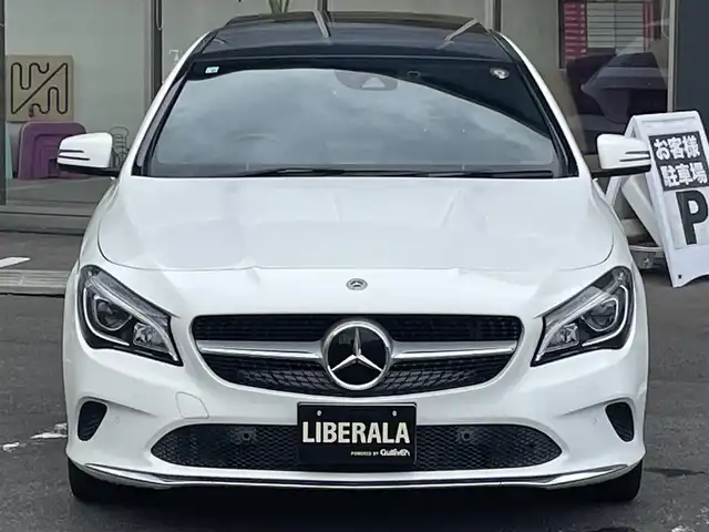 メルセデス・ベンツ ＣＬＡ２２０ Sブレイク 4MATIC 青森県 2018(平30)年 4.4万km ポーラホワイト /4WD/ターボ/ハーマンカードン/　サウンドシステム/純正ナビ/　（Bt/CD/DVD/USB/フルセグTV)/バックカメラ/サンルーフ/衝突軽減ブレーキ/ACC/アンビエントライト/LEDオートライト/ブラインドスポットモニター/パドルシフト/前席メモリー付きパワーシート/前席シートヒーター/黒レザーシート/パワーバックドア/前後クリアランスソナー/ステアリングスイッチ/革巻きステアリング/リア7面プライバシーガラス/プッシュスタート/スペアキー/保証書/取扱説明書