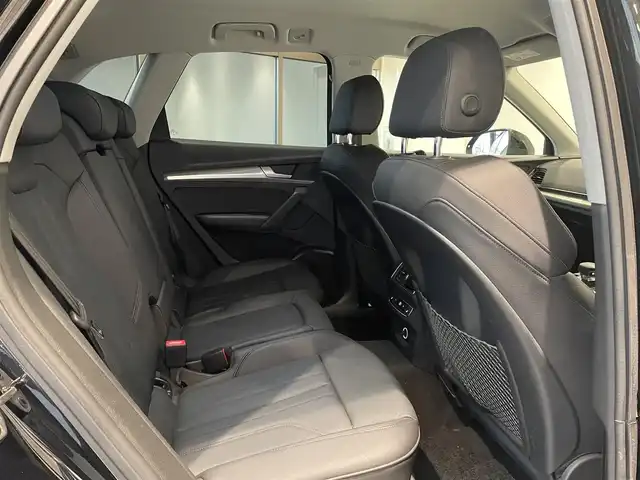 アウディ Ｑ５ TDI 1stエディション ブラックスタイリング 愛知県 2019(平31)年 2万km ミトスブラックメタリック 限定２５０台　/ブラックスタイリング/ラグジュアリーＰＫＧ　/本革シート/シートヒーター/アシスタンスＰＫＧ　/５セグメントスポークデザインＡＷ　/マトリクスＬＥＤライト/バーチャルコクピット　/純正ナビ　/３６０度カメラ　/Ｂｌｕｅｔｏｏｔｈ　/フルセグＴＶ/ACC/LKA/BSM/ETC2.0/ドライブレコーダー/プッシュスタート