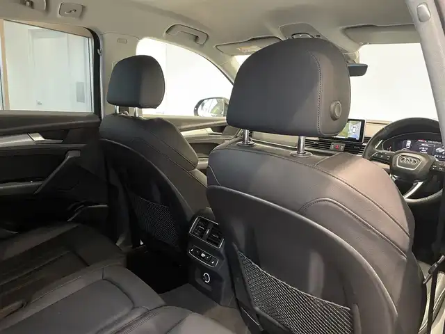 アウディ Ｑ５ TDI 1stエディション ブラックスタイリング 愛知県 2019(平31)年 2万km ミトスブラックメタリック 限定２５０台　/ブラックスタイリング/ラグジュアリーＰＫＧ　/本革シート/シートヒーター/アシスタンスＰＫＧ　/５セグメントスポークデザインＡＷ　/マトリクスＬＥＤライト/バーチャルコクピット　/純正ナビ　/３６０度カメラ　/Ｂｌｕｅｔｏｏｔｈ　/フルセグＴＶ/ACC/LKA/BSM/ETC2.0/ドライブレコーダー/プッシュスタート