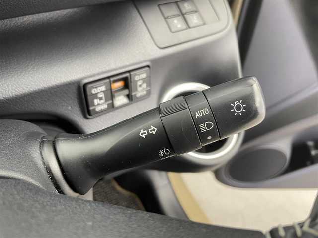 トヨタ シエンタ ファンベースG 富山県 2021(令3)年 4.3万km ベージュ 純正ナビ（AM/FM/CD/BT/ワンセグ）/バックカメラ/ドライブレコーダー/ETC/シートヒーター/ハンドルヒーター/衝突被害軽減システム/レーンキープアシスト/コーナーセンサー/横滑り防止装置/アイドリングストップ/両側パワースライドドア/オートLEDライト/オートマチックハイビーム/社外フロアマット/革巻きステアリング/ステアリングスイッチ/スマートキー/スペアキー