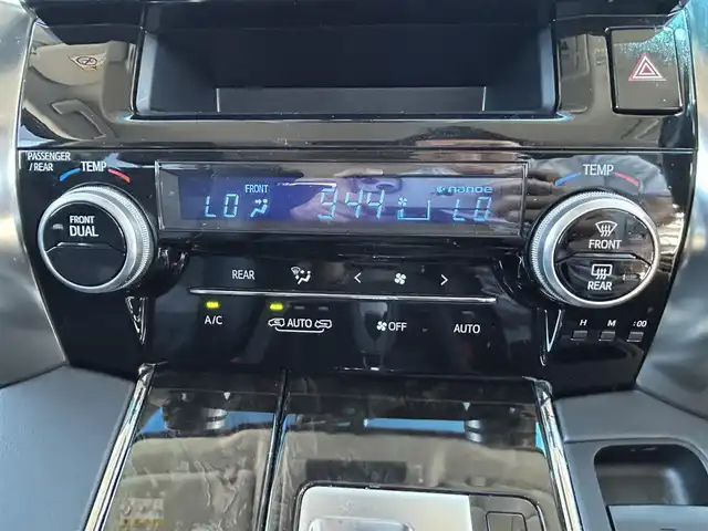 トヨタ ヴェルファイア Z Gエディション 鳥取県 2016(平28)年 4.6万km ホワイトパールクリスタルシャイン ALPINE9インチナビ/フルセグ/DVD/CD/BT/バックカメラ/ALPINE後席フリップダウンモニター/ビルトインETC/前後ドライブレコーダー/ハーフレザーシート/クルーズコントロール/ステアリングヒーター/両側パワースライド/パワーバックドア/純正18インチアルミホイール/プッシュエンジンスタート/フロアマット/ドアバイザー/保証書・取扱説明書/スペアキー