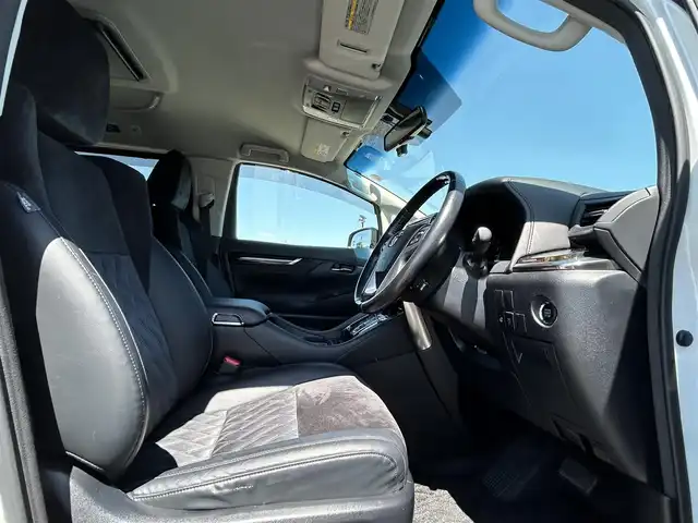 トヨタ ヴェルファイア Z Gエディション 鳥取県 2016(平28)年 4.6万km ホワイトパールクリスタルシャイン ALPINE9インチナビ/フルセグ/DVD/CD/BT/バックカメラ/ALPINE後席フリップダウンモニター/ビルトインETC/前後ドライブレコーダー/ハーフレザーシート/クルーズコントロール/ステアリングヒーター/両側パワースライド/パワーバックドア/純正18インチアルミホイール/プッシュエンジンスタート/フロアマット/ドアバイザー/保証書・取扱説明書/スペアキー