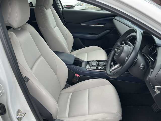 マツダ ＣＸ－３０ 20S プロアクティブ 山口県 2020(令2)年 5.6万km スノーフレイクホワイトパールマイカ ワンオーナー/純正DVD/CD/BT/USB/HDMI/フルセグTV/バックカメラ/純正LEDヘッドライト/オートライト/オートハイビーム/純正18インチアルミホイール/パワーバックドア/革巻きステアリング/パドルシフト/ステアリングスイッチ/クルーズコントロール/衝突被害軽減ブレーキ/LKA/BSM/コーナーセンサー/アイドリングストップ/オートパーキングホールド/スマートキー×２/前後タイプドライブレコーダー/純正フロアマット/ETC/電動格納ウインカードアミラー