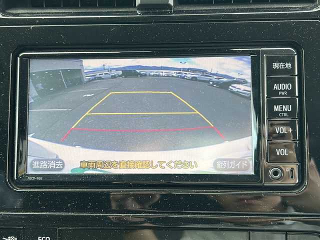 トヨタ プリウス Sセーフティプラス 長野県 2018(平30)年 6.8万km ホワイトパールマイカ ・純正7インチSDナビゲーション/CD ワンセグTV Bluetooth/・バックカメラ/・ビルトインETC/・トヨタセーフティセンス/・レーダークルーズコントロール/・レーンキープアシスト/・オートマチックハイビーム/・コーナーセンサー/・LEDヘッドライト/・オートライト/・ドライブレコーダー/・横滑り防止装置/・ウィンカーミラー/・電動格納ミラー/・フロアマット/・スマートキー/・エンジンプッシュスタート