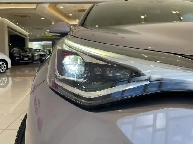 トヨタ Ｃ－ＨＲ G 埼玉県 2019(令1)年 0.7万km メタルストリームM トヨタセーフティーセンス /ディスプレイオーディオ（ナビ付き） /パノラミックビューモニター /レーダークルーズコントロール /LEDオートライト /ハーフレザーシート /純正18インチアルミホイール/ブラインドスポットモニター /ステアリングスイッチ/純正ETC