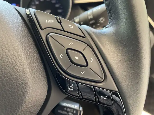 トヨタ Ｃ－ＨＲ G 埼玉県 2019(令1)年 0.7万km メタルストリームM トヨタセーフティーセンス /ディスプレイオーディオ（ナビ付き） /パノラミックビューモニター /レーダークルーズコントロール /LEDオートライト /ハーフレザーシート /純正18インチアルミホイール/ブラインドスポットモニター /ステアリングスイッチ/純正ETC