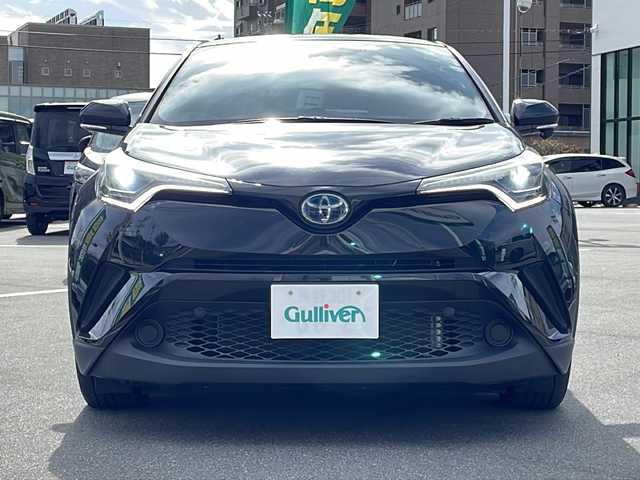 トヨタ Ｃ－ＨＲ S LEDパッケージ 長野県 2019(令1)年 4.2万km ブラックマイカ セーフティセンス/・プリクラッシュセーフティ/・レーントレーシングアシスト/・レーダークルーズコントロール/・オートマチックハイビーム/純正ナビ【NSZT-W68T】/(CD/DVD/フルセグTV/BT)/バックカメラ/ビルトインETC/ドライブレコーダー/革巻きステアリング/ステアリングスイッチ/電動パーキングブレーキ/ブレーキホールド/LEDヘッドライト/フォグランプ/オートライト/スマートキー/Pスタート/電動格納ミラー/純正フロアマット/純正17インチAW/スタッドレス積み込み
