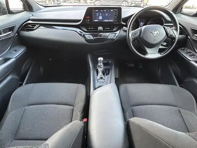 トヨタ Ｃ－ＨＲ S LEDパッケージ 福島県 2019(令1)年 4.2万km ブラックマイカ トヨタセーフティセンス/プリクラッシュセーフティ/レーントレーシングアシスト/レーダークルーズコントロール/オートマチックハイビーム/純正ナビゲーション/型番：NSZT-W68T/【CD/DVD/BT/TV】/バックカメラ/ビルトインETC/ドライブレコーダー/ステアリングリモコン/LEDオートライト/純正フロアマット