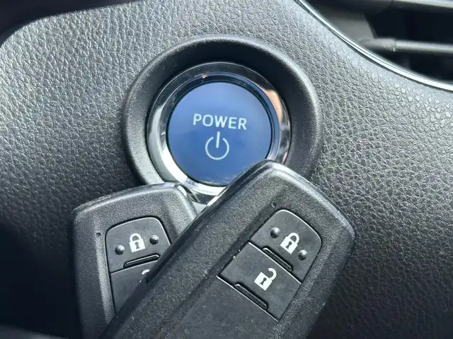 トヨタ Ｃ－ＨＲ S LEDパッケージ 福島県 2019(令1)年 4.2万km ブラックマイカ トヨタセーフティセンス/プリクラッシュセーフティ/レーントレーシングアシスト/レーダークルーズコントロール/オートマチックハイビーム/純正ナビゲーション/型番：NSZT-W68T/【CD/DVD/BT/TV】/バックカメラ/ビルトインETC/ドライブレコーダー/ステアリングリモコン/LEDオートライト/純正フロアマット