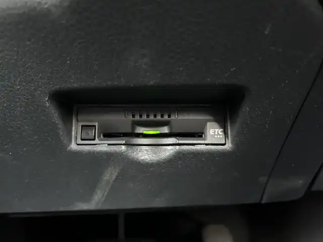 トヨタ Ｃ－ＨＲ S LEDパッケージ 福島県 2019(令1)年 4.2万km ブラックマイカ トヨタセーフティセンス/プリクラッシュセーフティ/レーントレーシングアシスト/レーダークルーズコントロール/オートマチックハイビーム/純正ナビゲーション/型番：NSZT-W68T/【CD/DVD/BT/TV】/バックカメラ/ビルトインETC/ドライブレコーダー/ステアリングリモコン/LEDオートライト/純正フロアマット