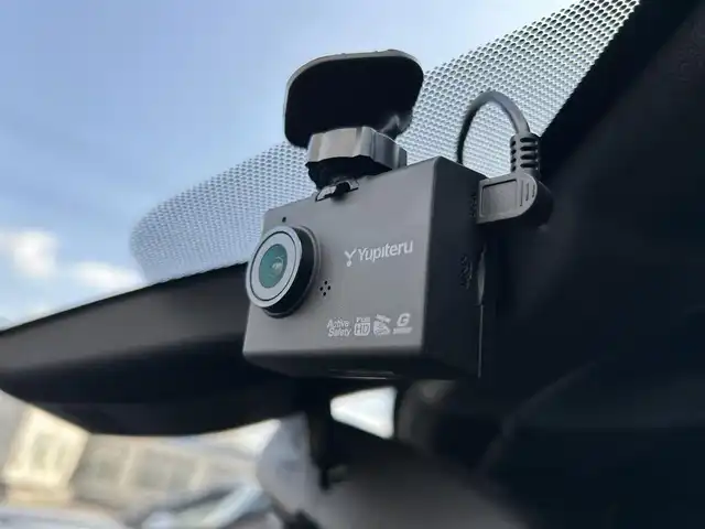 トヨタ Ｃ－ＨＲ S LEDパッケージ 福島県 2019(令1)年 4.2万km ブラックマイカ トヨタセーフティセンス/プリクラッシュセーフティ/レーントレーシングアシスト/レーダークルーズコントロール/オートマチックハイビーム/純正ナビゲーション/型番：NSZT-W68T/【CD/DVD/BT/TV】/バックカメラ/ビルトインETC/ドライブレコーダー/ステアリングリモコン/LEDオートライト/純正フロアマット