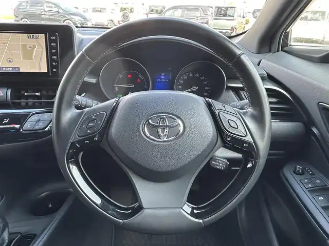 トヨタ Ｃ－ＨＲ S LEDパッケージ 福島県 2019(令1)年 4.2万km ブラックマイカ トヨタセーフティセンス/プリクラッシュセーフティ/レーントレーシングアシスト/レーダークルーズコントロール/オートマチックハイビーム/純正ナビゲーション/型番：NSZT-W68T/【CD/DVD/BT/TV】/バックカメラ/ビルトインETC/ドライブレコーダー/ステアリングリモコン/LEDオートライト/純正フロアマット