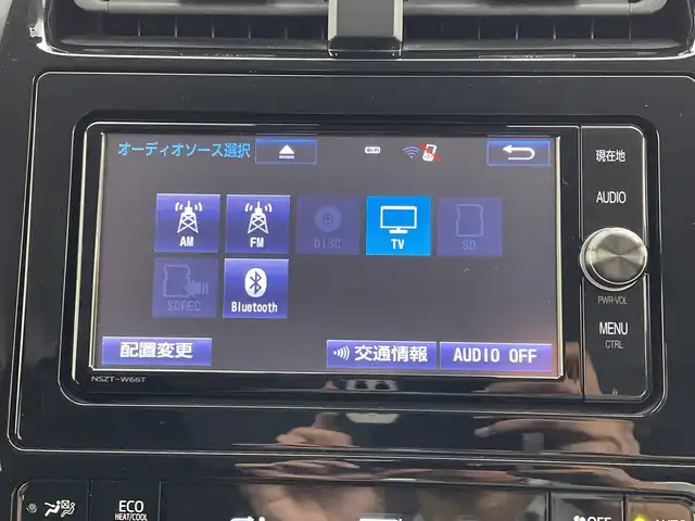 トヨタ プリウス Sセーフティプラス 群馬県 2017(平29)年 6.2万km アティチュードブラックマイカ 純正ナビ　バックカメラ　衝突被害軽減ブレーキ　アダプティブクルーズコントロール　ETC レーンキープアシスト　オートライト　LED レザーステアリング　スマートキー　プッシュスタート　禁煙車