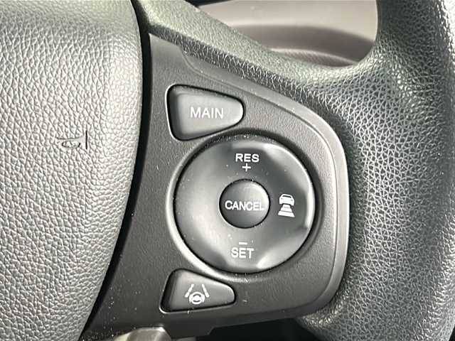 ホンダ フリード ハイブリット G ホンダセンシング 埼玉県 2021(令3)年 2.1万km プラチナホワイトパール 純正ナビ/バックカメラ　/ビルトインＥＴＣ　/両側電動スライドドア　/ＥＣＯＮ　/前後ドライブレコーダー　/シートヒーター　/純正フロアマット　/ウインカーミラー　/ドアバイザー　/ＬＥＤヘッドライト　/フォグランプ　/スマートキー/プッシュスタート