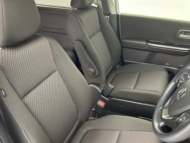 ホンダ フリード ハイブリット G ホンダセンシング 埼玉県 2021(令3)年 2.1万km プラチナホワイトパール 純正ナビ/バックカメラ　/ビルトインＥＴＣ　/両側電動スライドドア　/ＥＣＯＮ　/前後ドライブレコーダー　/シートヒーター　/純正フロアマット　/ウインカーミラー　/ドアバイザー　/ＬＥＤヘッドライト　/フォグランプ　/スマートキー/プッシュスタート