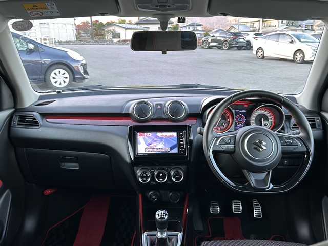 スズキ スイフト スポーツ 山梨県 2018(平30)年 7万km チャンピオンイエロー 6速MT/社外ナビ/バックカメラ/フルセグTV/CD/DVD/BT/ETC/純正17インチアルミホイール/ステアリングリモコン/クルーズコントロール/スマートキー/スペアキー1本/運転席シートヒーター/純正フロアマット