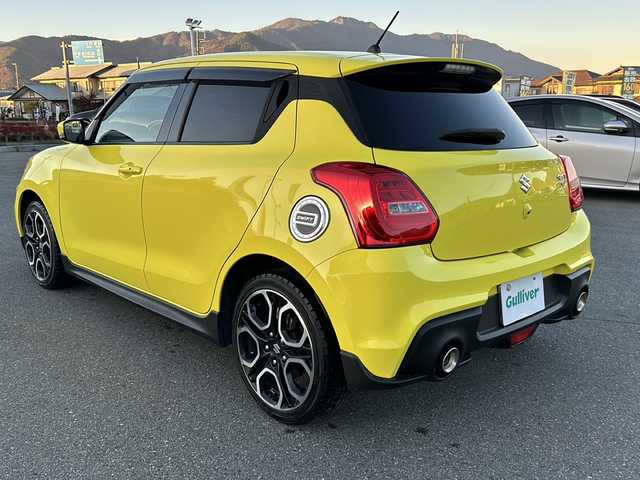 スズキ スイフト スポーツ 山梨県 2018(平30)年 7万km チャンピオンイエロー 6速MT/社外ナビ/バックカメラ/フルセグTV/CD/DVD/BT/ETC/純正17インチアルミホイール/ステアリングリモコン/クルーズコントロール/スマートキー/スペアキー1本/運転席シートヒーター/純正フロアマット