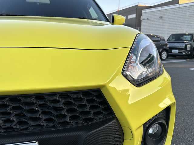 スズキ スイフト スポーツ 山梨県 2018(平30)年 7万km チャンピオンイエロー 6速MT/社外ナビ/バックカメラ/フルセグTV/CD/DVD/BT/ETC/純正17インチアルミホイール/ステアリングリモコン/クルーズコントロール/スマートキー/スペアキー1本/運転席シートヒーター/純正フロアマット