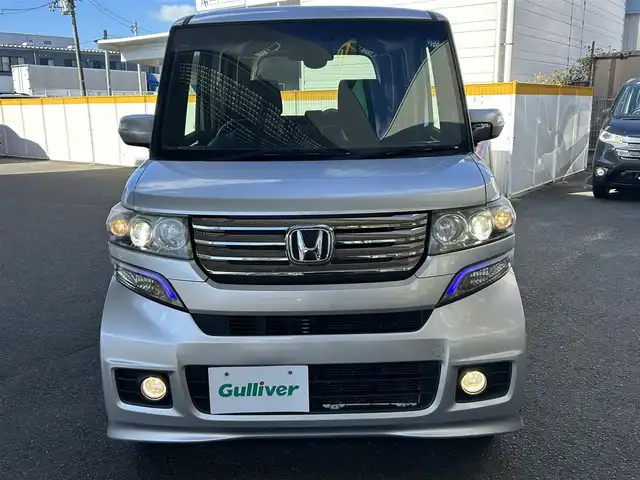 ホンダ Ｎ ＢＯＸ ＋ カスタム G ターボパッケージ 宮城県 2013(平25)年 12.7万km アラバスターシルバーメタリック ・ワンオーナー/・ナビ/（カロッツェリア）/（フルセグTV/CD/DVD/Bluetooth/Smart Usen)/・前ドライブレコーダー/・バックカメラ/・アイドリングストップ/・両側パワースライドドア/・革ステアリング/・ステアリングスイッチ/・パドルシフト/・電動格納ウィンカーミラー/・HIDライト/・オートライト/・フロントフォグランプ/・ISOFIX/・ETC/・GPS/(ASSURA)/(AR-G600A)/・バイザー/・夏タイヤ/・Wエアバッグ/ABS/・スマートキー/・スペアキー×1/・プッシュスタート/・盗難防止センサー/・横滑り防止装置/・取扱説明書