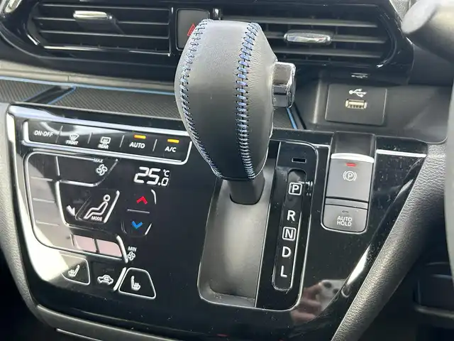 三菱 ｅＫクロス T 福島県 2019(平31)年 2.4万km オレンジ e-アシスト/・衝突被害軽減ブレーキシステム/・踏み間違い衝突防止アシスト/・車線逸脱警報/・車線逸脱防止支援機能/・オートマチックハイビーム/マイパイロット/・電動パーキングブレーキ/純正ナビゲーション/型番：MM318D-LM/【CD/DVD/SD/USB/Bluetooth/TV】/マルチアラウンドモニター/ナビ連動前方ドライブレコーダー/ETC/デジタルインナーミラー/前席シートヒーター/LEDヘッドライト/・LEDフォグランプ/・オートライト/スマートキー/・プッシュスタート/・スペアキー/ドアハンドルプロテクション/純正フロアマット/純正ドアバイザー/取扱説明書/新車時保証書