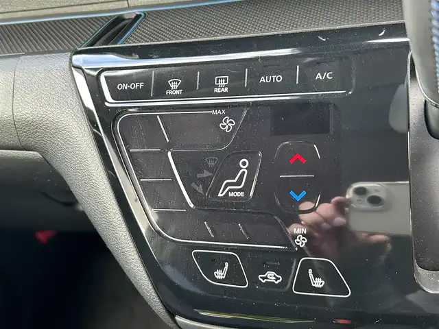 三菱 ｅＫクロス T 福島県 2019(平31)年 2.4万km オレンジ e-アシスト/・衝突被害軽減ブレーキシステム/・踏み間違い衝突防止アシスト/・車線逸脱警報/・車線逸脱防止支援機能/・オートマチックハイビーム/マイパイロット/・電動パーキングブレーキ/純正ナビゲーション/型番：MM318D-LM/【CD/DVD/SD/USB/Bluetooth/TV】/マルチアラウンドモニター/ナビ連動前方ドライブレコーダー/ETC/デジタルインナーミラー/前席シートヒーター/LEDヘッドライト/・LEDフォグランプ/・オートライト/スマートキー/・プッシュスタート/・スペアキー/ドアハンドルプロテクション/純正フロアマット/純正ドアバイザー/取扱説明書/新車時保証書