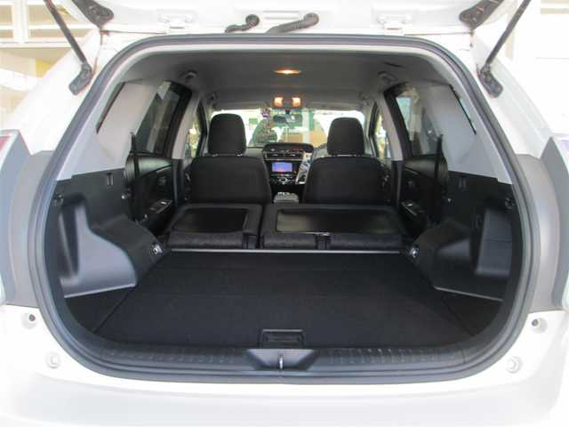 トヨタ プリウス α S 千葉県 2016(平28)年 6万km ホワイトパールクリスタルシャイン ワンオーナー/純正SDナビ、フルセグTV/バックカメラ/オーディオ【CD/DVD/SD/BT】/ハロゲンライト＆LEDフォグ/社外16インチアルミホイール/リアスポイラー/ウィンカードアミラー/ステアリングスイッチ/前方ドライブレコーダー/ビルトインETC/オートライト/横滑り防止装置/純正フロアマット＆ドアバイザー/記録簿29.30.31.R2.3年度有り/新車整備手帳/取扱説明書/スペアキー