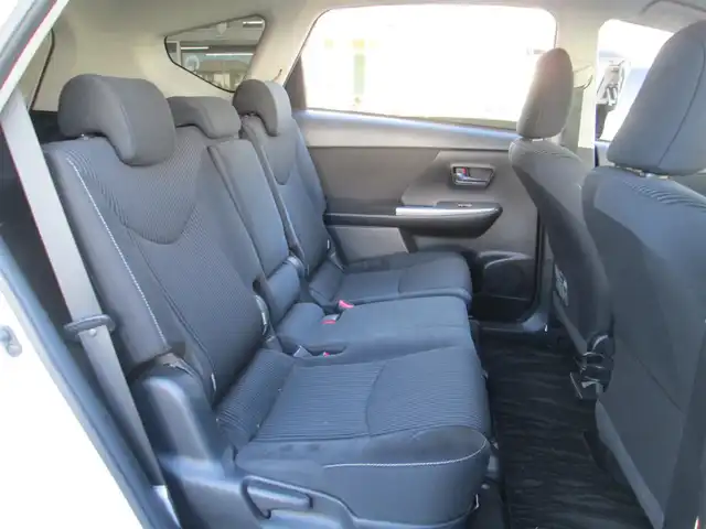 トヨタ プリウス α S 千葉県 2016(平28)年 6万km ホワイトパールクリスタルシャイン ワンオーナー/純正SDナビ、フルセグTV/バックカメラ/オーディオ【CD/DVD/SD/BT】/ハロゲンライト＆LEDフォグ/社外16インチアルミホイール/リアスポイラー/ウィンカードアミラー/ステアリングスイッチ/前方ドライブレコーダー/ビルトインETC/オートライト/横滑り防止装置/純正フロアマット＆ドアバイザー/記録簿29.30.31.R2.3年度有り/新車整備手帳/取扱説明書/スペアキー