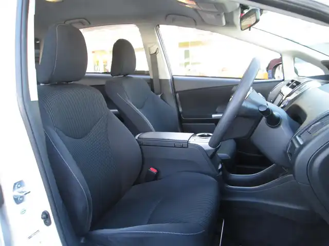 トヨタ プリウス α S 千葉県 2016(平28)年 6万km ホワイトパールクリスタルシャイン ワンオーナー/純正SDナビ、フルセグTV/バックカメラ/オーディオ【CD/DVD/SD/BT】/ハロゲンライト＆LEDフォグ/社外16インチアルミホイール/リアスポイラー/ウィンカードアミラー/ステアリングスイッチ/前方ドライブレコーダー/ビルトインETC/オートライト/横滑り防止装置/純正フロアマット＆ドアバイザー/記録簿29.30.31.R2.3年度有り/新車整備手帳/取扱説明書/スペアキー