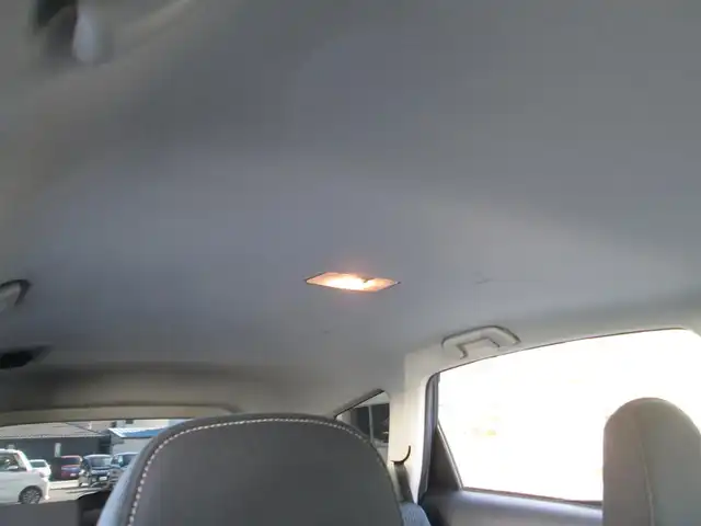 トヨタ プリウス α S 千葉県 2016(平28)年 6万km ホワイトパールクリスタルシャイン ワンオーナー/純正SDナビ、フルセグTV/バックカメラ/オーディオ【CD/DVD/SD/BT】/ハロゲンライト＆LEDフォグ/社外16インチアルミホイール/リアスポイラー/ウィンカードアミラー/ステアリングスイッチ/前方ドライブレコーダー/ビルトインETC/オートライト/横滑り防止装置/純正フロアマット＆ドアバイザー/記録簿29.30.31.R2.3年度有り/新車整備手帳/取扱説明書/スペアキー