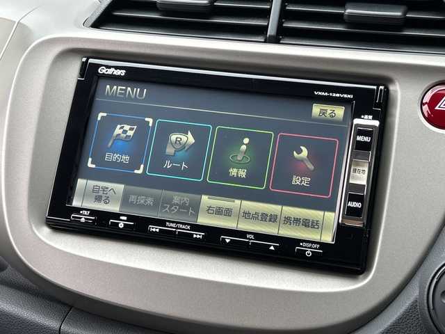 ホンダ フィット ハイブリット 広島県 2012(平24)年 1.9万km プレミアムホワイトパール 禁煙/純正ナビ（VXM-128VSXi）/・ワンセグ/CD/DVD/SD/クルーズコントロール/ＥＣＯＮ/ヘッドライトレベライザー/ＬＥＤドアミラーウインカー/オートエアコン/純正フロアマット