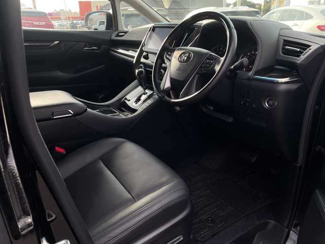 トヨタ ヴェルファイア Z Gエディション 山口県 2020(令2)年 4.7万km ブラック ツインサンルーフ　/１２型フリップダウンモニター　/オプションナビフルセグＴＶ　/３眼ＬＥＤヘッドライト　/バックカメラ/両側パワースライドドア　/デジタルインナーミラードラレコ　/黒革ベンチレーションシート　/ステアリングヒーター/レーダークルーズコントロール/前席、2列目パワーシート/クリアランスソナー/電動リアゲート/ＥＴＣ２．０