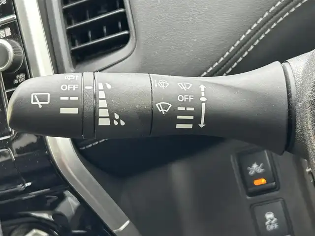 日産 セレナ ハイウェイスター プロパイロットED 茨城県 2016(平28)年 7.2万km ブリリアントホワイトパール プロパイロット/エマージェンシーブレーキ/車線逸脱警報システム/コーナーセンサー/両側パワースライドドア/純正9インチナビ/・BT.CD.DVD.SD/フルセグTV/バックカメラ/ドライブレコーダー（FR）/ビルトインETC/LEDヘッドライト/LEDフォグランプ/ステアリングスイッチ/プッシュスタート/スマートキー/電動パーキングブレーキ/横滑り防止/純正16inAW/純正フロアマット/ロールサンシェード/シートバックテーブル/シート背面USB