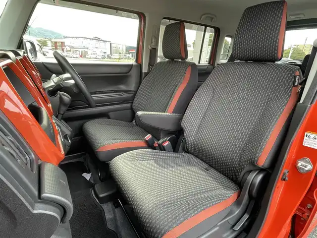 スズキ ハスラー HYBRID G 福岡県 2021(令3)年 1.6万km バーミリオンオレンジ/ガンメタリック2トーン 純正9インチナビ/(AM/FM/USB/CD/DVD/Bluetooth/フルセグTV)/バックカメラ/アラウンドビューカメラ/ビルトインETC/クリアランスソナー/車線逸脱警報/デュアルカメラサポートブレーキ/オートライト/盗難防止装置/横滑り防止機能/D/N席シートヒーター/ステアリングスイッチ/アイドリングストップ/電格ミラー/ドアバイザー/プッシュスタート/純正フロアマット/ナビ取扱説明書/取扱説明書/保証書/スペアキー×１