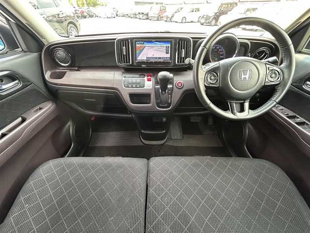 ホンダ Ｎ ＯＮＥ プレミアム ツアラー Lパッケージ 福岡県 2013(平25)年 4.8万km プレミアムホワイトパール 純正メモリーナビ【MDV-D505BT】/　(AM/FM/Bluetooth/ipod/SMARTUSEN/フルセグTV)/バックカメラ/安全装備/・横滑り防止/・クルーズコントロール/・エマージェンシーストップシグナル/純正15インチアルミホイール/無限/・ハイドロフィリックドアミラー/・フロアマット/ECONスイッチ/パドルシフト/ETC/プッシュスタート/ドアバイザー/ドアミラー調整スイッチ/ISOFIX/スペアキー×１/保証書/取扱説明書/ナビ取扱説明書