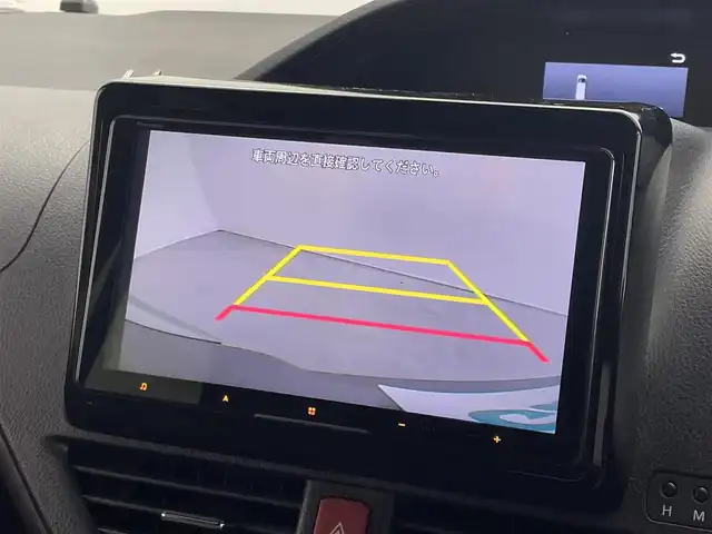 トヨタ エスクァイア Gi 埼玉県 2020(令2)年 1.3万km アバンギャルドブロンズメタリック 社外９インチナビ　フリップダウンモニター　バックカメラ　両側パワースライドドア　シートヒーター　クルーズコントロール　デジタルミラー　ドライブレコーダー　ＬＥＤヘッドライト　ＥＴＣ　オートライト