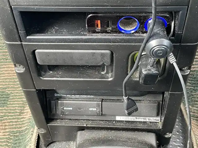 ダイハツ ネイキッド ターボG 道央・札幌 2000(平12)年 9万km マスタードイエロー ４WD/社外オーディオ/AM/FM/USB/ABS/AC100V/レーダー探知機/HIDヘッドライト/電動格納ミラー/純正フロアマット/ドアバイザー/スペアキー/社外エンジンスターター/鉄チンホイール付冬タイヤ積込/（純正ホイールキャップ有）/155/65/R14/2021年/山6mm