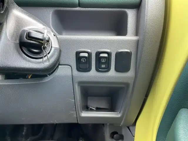 ダイハツ ネイキッド ターボG 道央・札幌 2000(平12)年 9万km マスタードイエロー ４WD/社外オーディオ/AM/FM/USB/ABS/AC100V/レーダー探知機/HIDヘッドライト/電動格納ミラー/純正フロアマット/ドアバイザー/スペアキー/社外エンジンスターター/鉄チンホイール付冬タイヤ積込/（純正ホイールキャップ有）/155/65/R14/2021年/山6mm