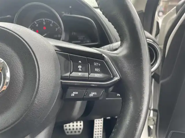 マツダ ＣＸ－３ 20SプロアクティブSパッケージ 愛媛県 2018(平30)年 3.5万km スノーフレイクホワイトパールマイカ 純正ナビ（Bluetooth/フルセグTV/AUX/DVD再生可能）/ETC/レーダークルーズコントロール/アラウンドビューモニター/シートヒーター/ステアリングヒーター/パワーシート/純正フロアマット/純正アルミホイール/前後コーナーセンサー/LEDヘッドライト/ABS/横滑り防止装置/レーンキープアシスト/盗難防止装置/Wサイドエアバッグ/衝突被害軽減システム