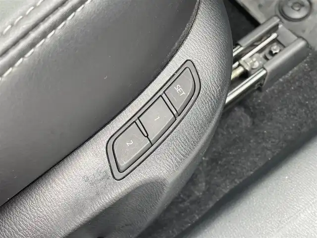 マツダ ＣＸ－３ 20SプロアクティブSパッケージ 愛媛県 2018(平30)年 3.5万km スノーフレイクホワイトパールマイカ 純正ナビ（Bluetooth/フルセグTV/AUX/DVD再生可能）/ETC/レーダークルーズコントロール/アラウンドビューモニター/シートヒーター/ステアリングヒーター/パワーシート/純正フロアマット/純正アルミホイール/前後コーナーセンサー/LEDヘッドライト/ABS/横滑り防止装置/レーンキープアシスト/盗難防止装置/Wサイドエアバッグ/衝突被害軽減システム
