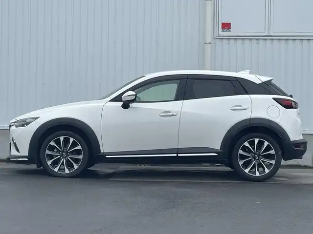マツダ ＣＸ－３ 20SプロアクティブSパッケージ 愛媛県 2018(平30)年 3.5万km スノーフレイクホワイトパールマイカ 純正ナビ（Bluetooth/フルセグTV/AUX/DVD再生可能）/ETC/レーダークルーズコントロール/アラウンドビューモニター/シートヒーター/ステアリングヒーター/パワーシート/純正フロアマット/純正アルミホイール/前後コーナーセンサー/LEDヘッドライト/ABS/横滑り防止装置/レーンキープアシスト/盗難防止装置/Wサイドエアバッグ/衝突被害軽減システム