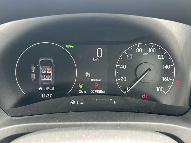 ホンダ ヴェゼル ハイブリッド e:HEV Z 福岡県 2024(令6)年 0.8万km クリスタルブラックパール フロント・リアエアロ/ホンダコネクトディスプレイナビゲーション/【FM/Bluetooth/AppleCarPlay/AndroidAuto/フルセグTV】/バックカメラ/ビルトインETC2.0/ホンダセンシング/・衝突軽減ブレーキ/・踏み間違い衝突軽減システム/・急アクセル抑制機能/・路外逸脱抑制機能/・歩行者事故低減ステアリング/・先行車発進お知らせ機能/・標識認識機能/・オートハイビーム/・ブラインドスポットインフォメーション/・渋滞追従機能付アダプティブクルーズコントロール/・車線維持支援システム/・トラフィックジャムアシスト/ハンズフリーパワーバックドア/リアデフロスター/ヒルディセントコントロールスイッチ/ステアリングヒーター/D/N席シートヒーター/奥だけ充電/ブレーキホールド/純正18インチAW/横滑り防止装置/盗難防止装置/パドルシフト/ドアバイザー/保証書/取扱説明書/ナビ取扱説明書/スペアキー×1