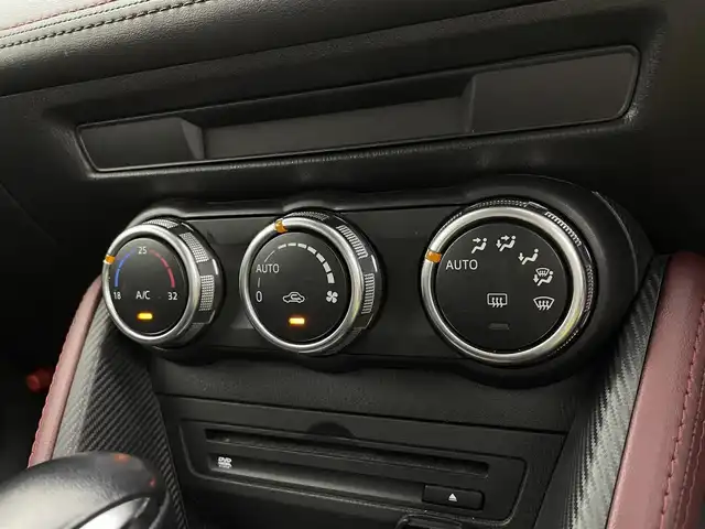 マツダ ＣＸ－３ XD プロアクティブ 宮城県 2017(平29)年 6.7万km マシーングレープレミアムM 純正ナビ　/セーフティＰＫＧ　/レザーシート　/衝突被害軽減　/レーンキープアシスト　/ＢＳＭ　/ＨＵＤ　/クリアランスソナー　/バックモニター　/ＥＴＣ　/レーダークルーズ　/フルセグＴＶ　/Ｂｌｕｅｔｏｏｔｈオーディオ/CD/DVDプレーヤー/禁煙車