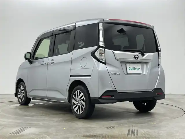 トヨタ タンク カスタムG S 岡山県 2017(平29)年 6.5万km ブライトシルバーM 社外ナビ/CN-HE01WD/(CD/DVD/TV/BT)/バックカメラ/両側パワースライドドア/ＥＴＣ/ＬＥＤヘッドライト/コーナーセンサー/純正アルミホイール/純正フロアマット/純正ドアバイザー/スペアキー
