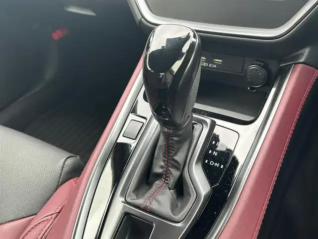スバル ＷＲＸ Ｓ４ STIスポーツR 宮城県 2022(令4)年 1.4万km セラミックホワイト アイサイトコアテクノロジー/・プリクラッシュブレーキ/・前側方プリクラッシュブレーキ/・緊急時プリクラッシュステアリング/・AT誤発進抑制制御/・AT誤後進抑制制御/・青信号お知らせ機能/・先行車発進お知らせ機能/・全車速追従機能付クルーズコントロール/・ツーリングアシスト/・後退時ブレーキアシスト/・ふらつき警報/・車線逸脱抑制/・車線逸脱警報/アイサイトセイフティプラス（運転支援）/・リアビークルディテクション/・エマージェンシーレーンキープアシスト/・アレイ式アダプティブドライビングビーム/メモリナビ（AVIC-RZ812）/・CD/DVD/・Bluetooth/・フルセグTV/バックカメラ/ETC/レザーシート/シートヒーター（運転席/助手席/後席左右）/パワーシート（運転席メモリー機能付）/革巻きステアリング/パドルシフト/電動パーキングブレーキ/ブレーキホールド/LEDヘッドランプ/フォグランプ/スマートキー＆プッシュスタート/純正18インチAW/純正フロアマット/W/サイド/カーテンエアバッグ