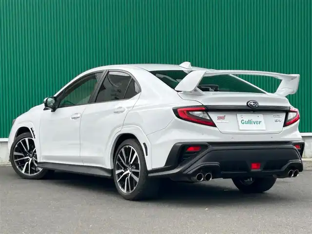 スバル ＷＲＸ Ｓ４ STIスポーツR 宮城県 2022(令4)年 1.4万km セラミックホワイト アイサイトコアテクノロジー/・プリクラッシュブレーキ/・前側方プリクラッシュブレーキ/・緊急時プリクラッシュステアリング/・AT誤発進抑制制御/・AT誤後進抑制制御/・青信号お知らせ機能/・先行車発進お知らせ機能/・全車速追従機能付クルーズコントロール/・ツーリングアシスト/・後退時ブレーキアシスト/・ふらつき警報/・車線逸脱抑制/・車線逸脱警報/アイサイトセイフティプラス（運転支援）/・リアビークルディテクション/・エマージェンシーレーンキープアシスト/・アレイ式アダプティブドライビングビーム/メモリナビ（AVIC-RZ812）/・CD/DVD/・Bluetooth/・フルセグTV/バックカメラ/ETC/レザーシート/シートヒーター（運転席/助手席/後席左右）/パワーシート（運転席メモリー機能付）/革巻きステアリング/パドルシフト/電動パーキングブレーキ/ブレーキホールド/LEDヘッドランプ/フォグランプ/スマートキー＆プッシュスタート/純正18インチAW/純正フロアマット/W/サイド/カーテンエアバッグ