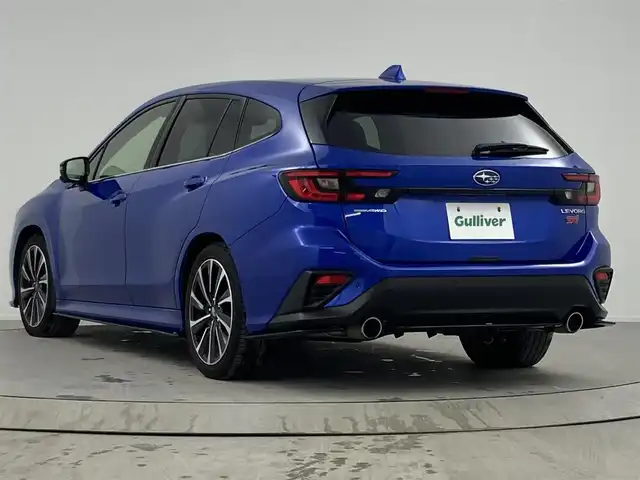 スバル レヴォーグ 1．8STIスポーツ EX 熊本県 2022(令4)年 2.7万km WRブルーパール ＳＴｉエアロフル　/ＳＴｉマフラー　/純正11.6インチナビ（ＢＴ・フルセグＡＵＸ・ｉｐｏｄ・ＵＳＢ）/バックカメラ　/純正前方ドライブレコーダー　/ビルトインＥＴＣ　/後ろのみクリアランスソナー　/アイサイト/・プリクラッシュセーフティ/・ツーリングアシスト/・緊急時プリクラッシュステアリング/・前側方プリクラッシュブレーキ/・後側方警戒支援機能/・ハイビームアシスト/・誤発進制御機能/・アダブティブクルーズコントロール/・車線逸脱抑制機能/・ふらつき警報機能/・先行車発進お知らせ機能/・ブラインドスポットモニター/横滑り防止/デジタルインナーミラー/全席シートヒーター/前席パワーシート/パワーバックドア/パドルシフト/バーチャルコックピット/社外フロアマット/純正１８インチＡＷ/オートライト/LEDヘッドライト/フォグランプ/スマートキー/プッシュスタート