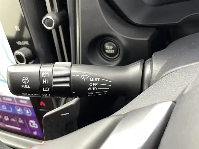 スバル レヴォーグ 1．8STIスポーツ EX 熊本県 2022(令4)年 2.7万km WRブルーパール ＳＴｉエアロフル　/ＳＴｉマフラー　/純正11.6インチナビ（ＢＴ・フルセグＡＵＸ・ｉｐｏｄ・ＵＳＢ）/バックカメラ　/純正前方ドライブレコーダー　/ビルトインＥＴＣ　/後ろのみクリアランスソナー　/アイサイト/・プリクラッシュセーフティ/・ツーリングアシスト/・緊急時プリクラッシュステアリング/・前側方プリクラッシュブレーキ/・後側方警戒支援機能/・ハイビームアシスト/・誤発進制御機能/・アダブティブクルーズコントロール/・車線逸脱抑制機能/・ふらつき警報機能/・先行車発進お知らせ機能/・ブラインドスポットモニター/横滑り防止/デジタルインナーミラー/全席シートヒーター/前席パワーシート/パワーバックドア/パドルシフト/バーチャルコックピット/社外フロアマット/純正１８インチＡＷ/オートライト/LEDヘッドライト/フォグランプ/スマートキー/プッシュスタート