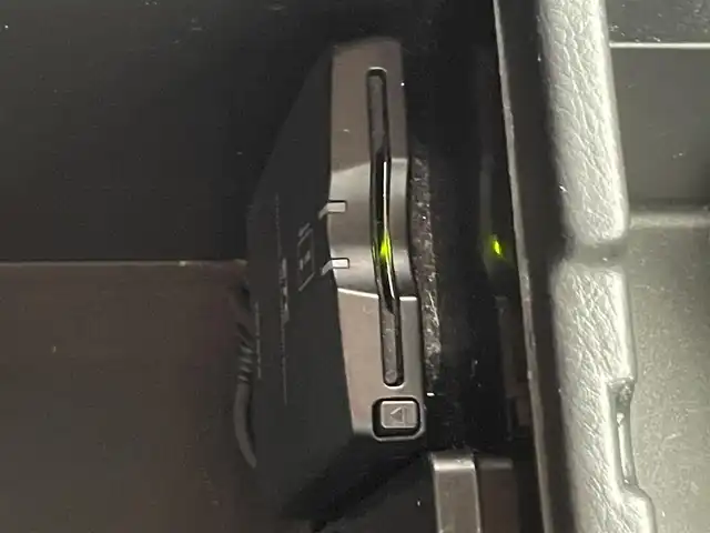 トヨタ ハイラックス サーフ SSR－X LTD 滋賀県 2008(平20)年 11.8万km ブラック 社外SDナビ/【Bluetooth/CD/DVD/USB/フルセグ 】/バックカメラ/ルーフレール/革調シートカバー/純正16AW/ドライブレコーダー/トランスファー【H2/H4/L4】/ABS/センターデフロック/オートライト/AC100V